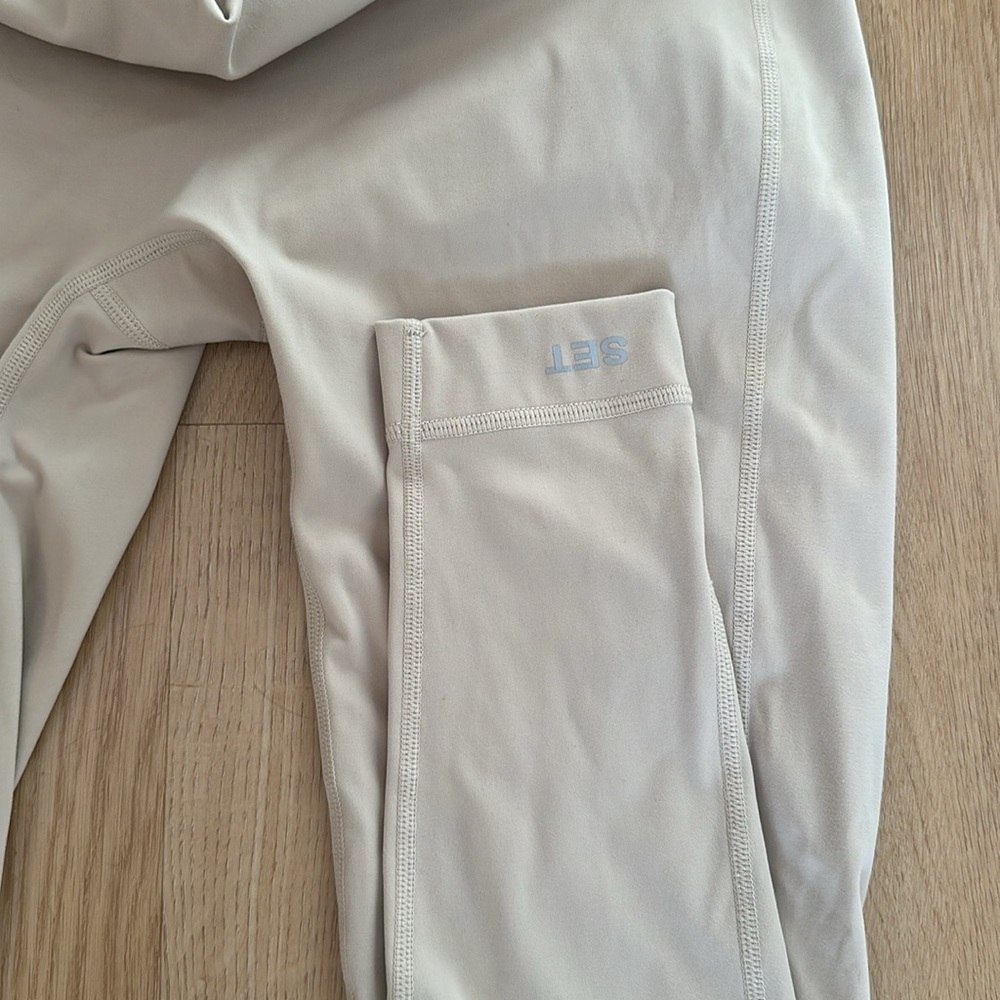 SET ACTIVE Sculpting Leggings - size Small - Picture 3 of 4